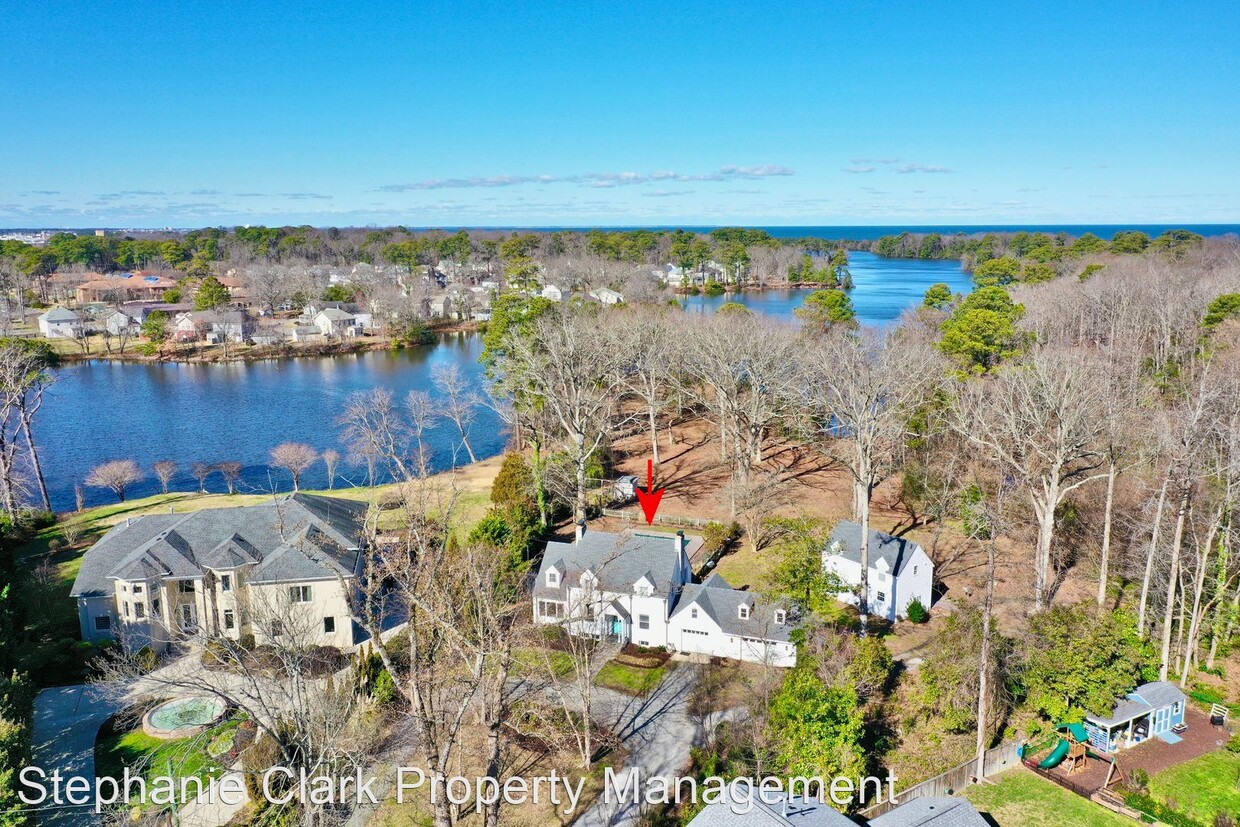 Foto principal - 3 br, 2.5 bath House - 4824 Lake Bradford ...