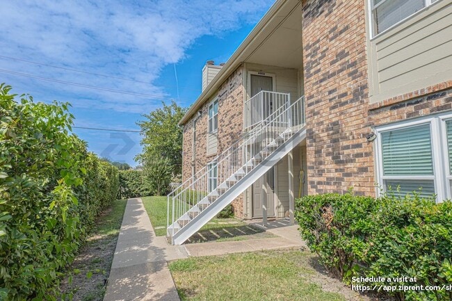 Building Photo - 2200 E Trinity Mls Rd