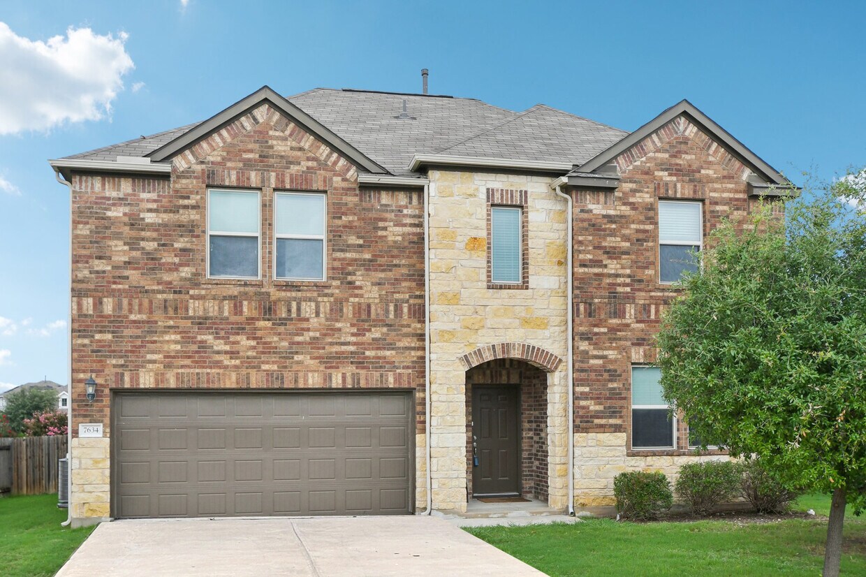 Foto principal - 7634 Leonardo Dr