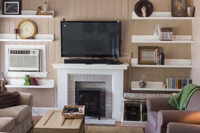 Building Photo - 216 Hayter St