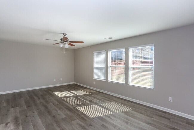 Building Photo - 6416 Brumit Ln