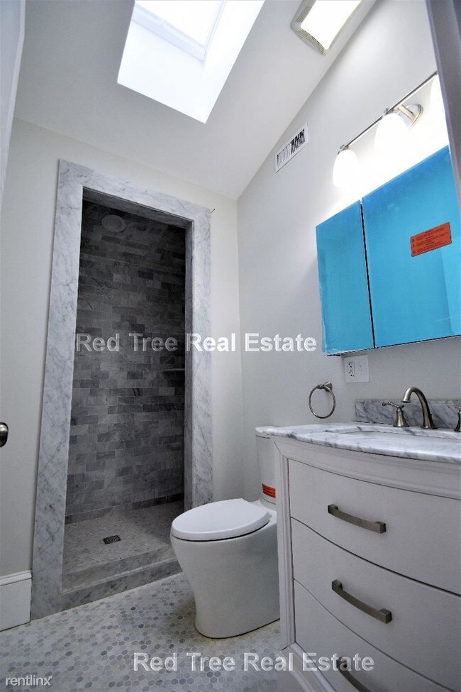 Foto del edificio - 38 Haverford St