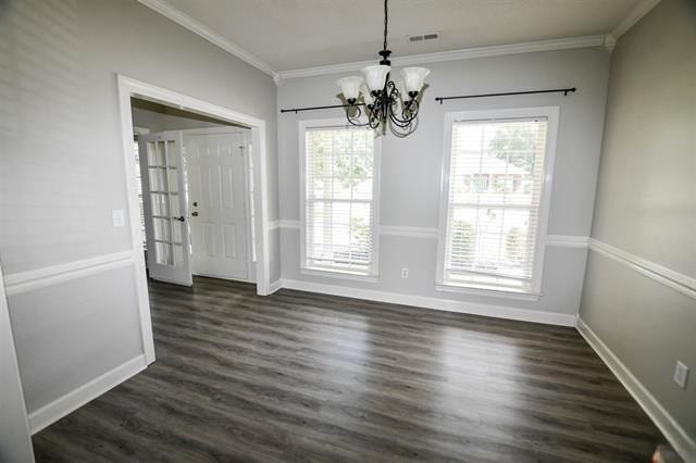 Building Photo - 105 Knotting Pl