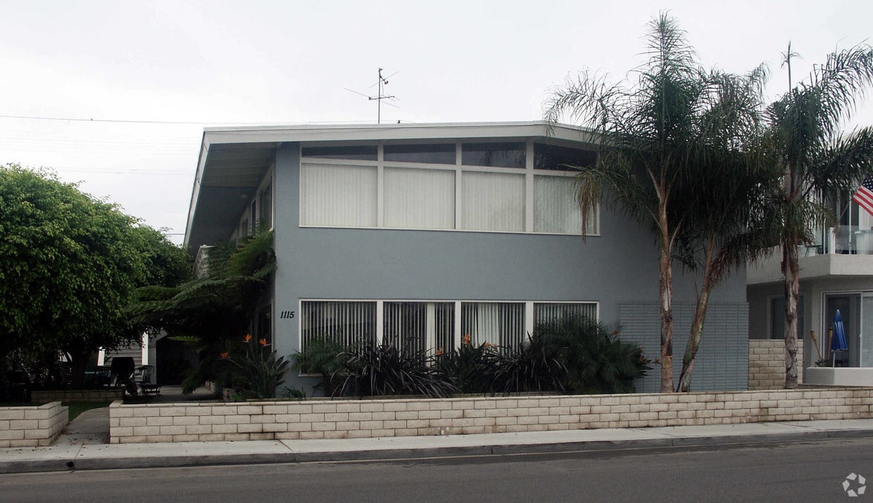 Building Photo - 1115 W Balboa Blvd