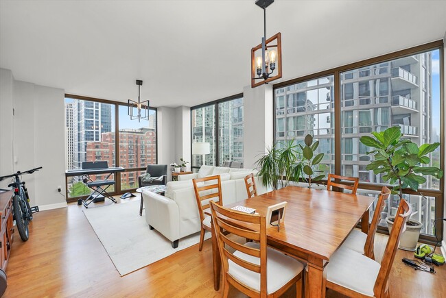 Foto del edificio - 233 E 13th St