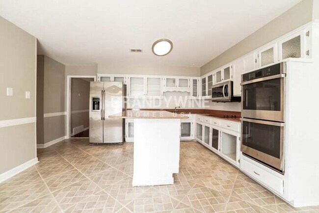 Foto del edificio - 7477 Stonington Dr