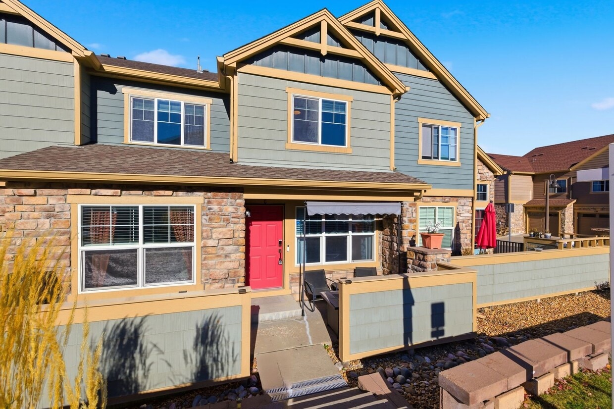 Updated Condo! 4 Bedroom - 3.25 Bath Avail... - Updated Condo! 4 Bedroom - 3.25 Bath Avail...