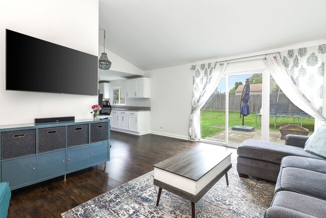 Foto del edificio - 2280 Bannister Ln