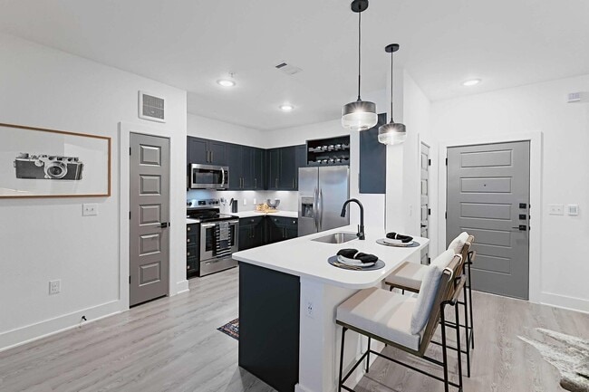 Building Photo - Linz Luxury Living