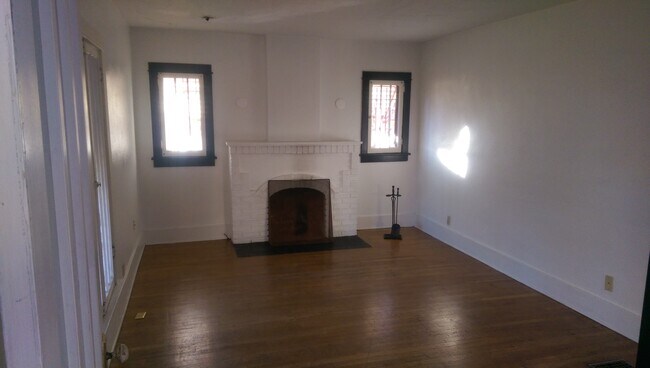 Foto del edificio - 2127 Silver Ave SE