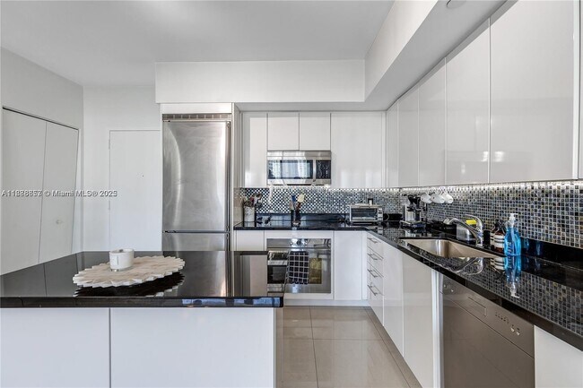 Foto del edificio - 92 SW 3rd St