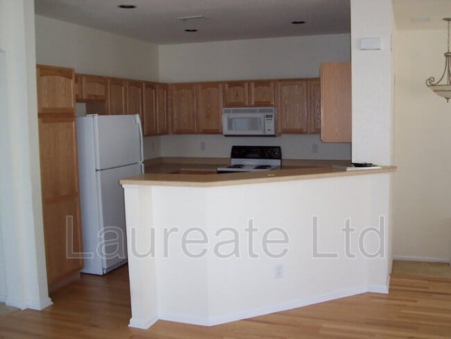 Building Photo - 194 Whitehaven Cir