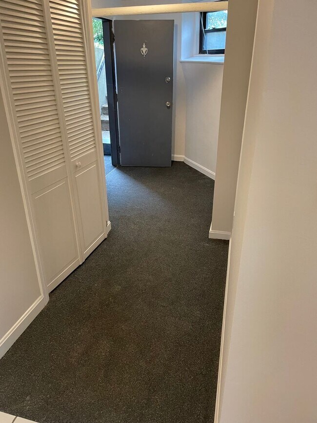 Foto del edificio - Nicely renovated condo in Coolidge Corner!