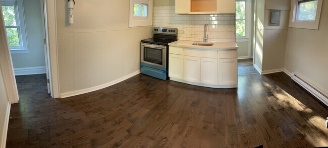 Building Photo - 369 Chadwick Ave