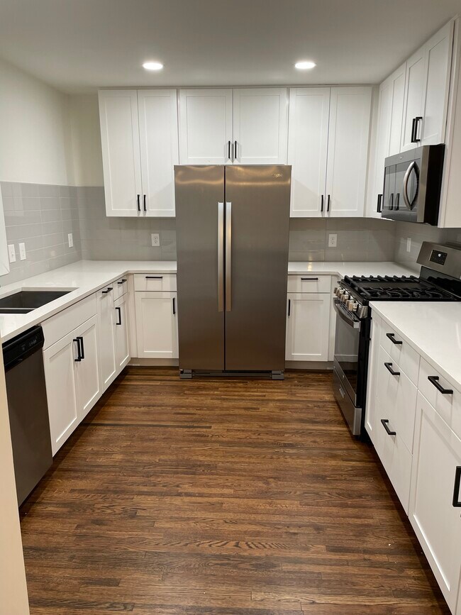 Building Photo - 1548 S Atlanta Pl