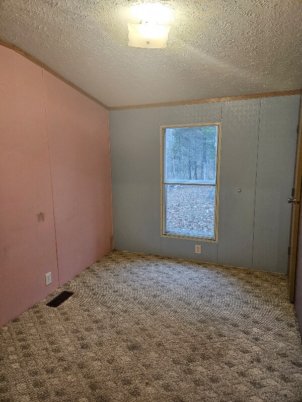 Foto del edificio - 910 Roach Rd