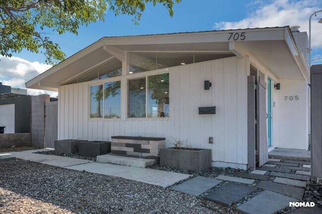 Foto del edificio - Charming 3BR House in Las Vegas