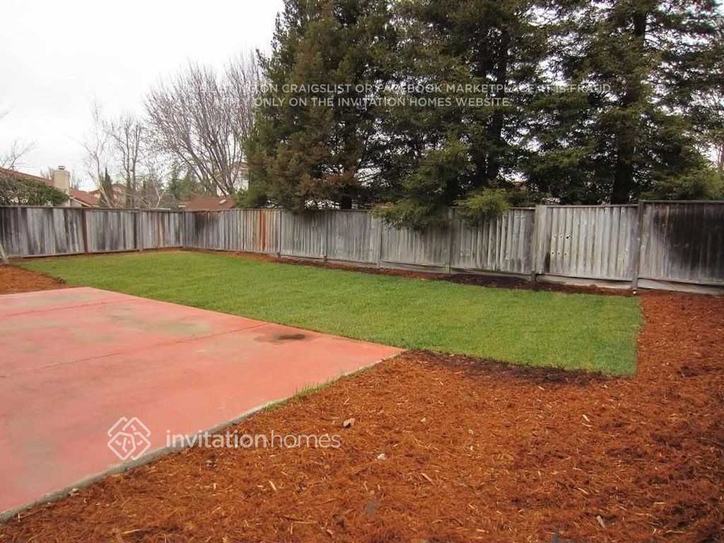 Building Photo - 2947 Filbert St