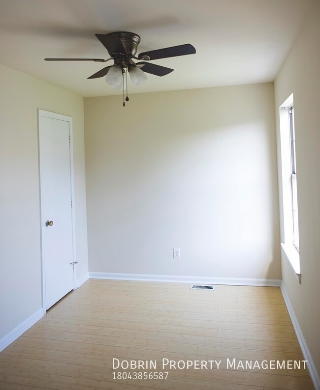 Building Photo - SPACIOUS Renovated 4BD: WALK to VCU!!