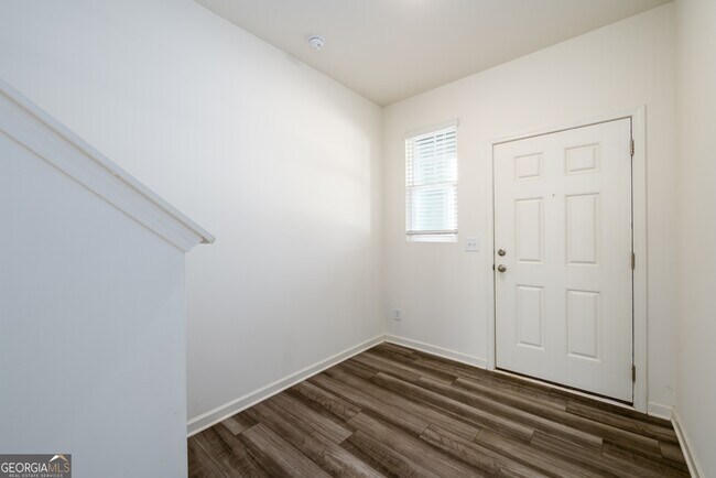 Building Photo - 3182 Delancy St