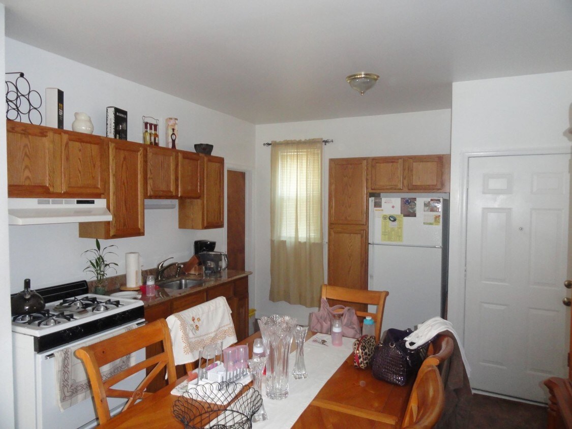 Foto principal - 107 Biltmore St