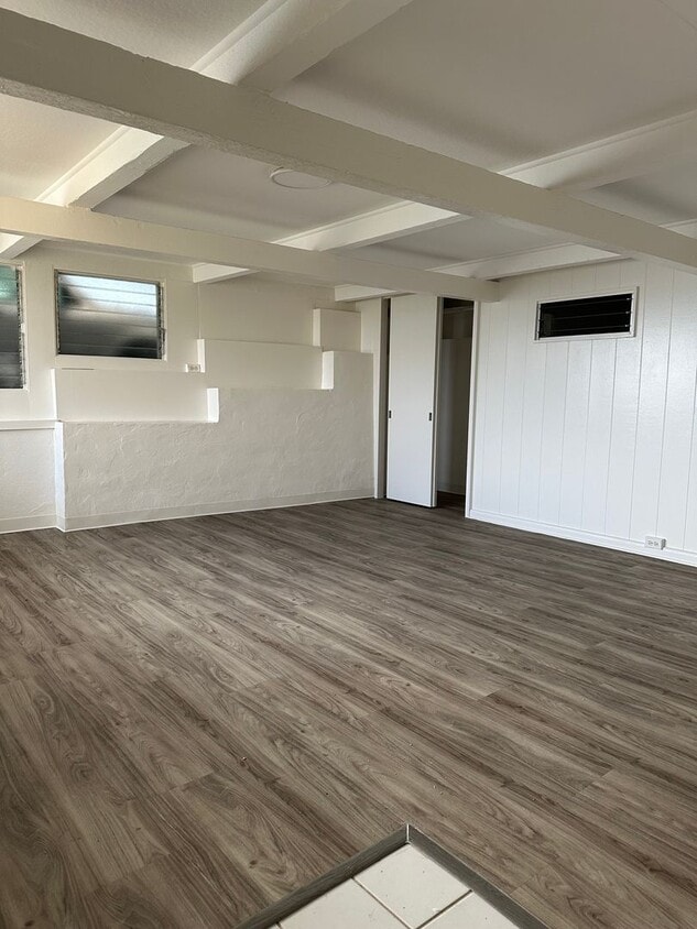 Primary Photo - Upgraded Studio w/ Extra Room and Enclosed...