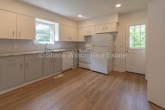 Photo - 3731 Monte Vista Dr Apartment