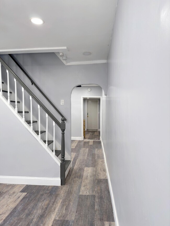 Foto del edificio - 2625 Waterloo St