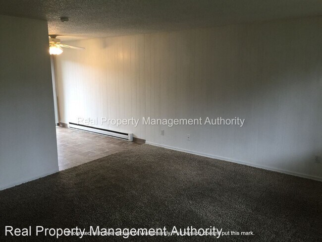 Building Photo - 2 br, 1 bath House - 2718 Q Street Unit B