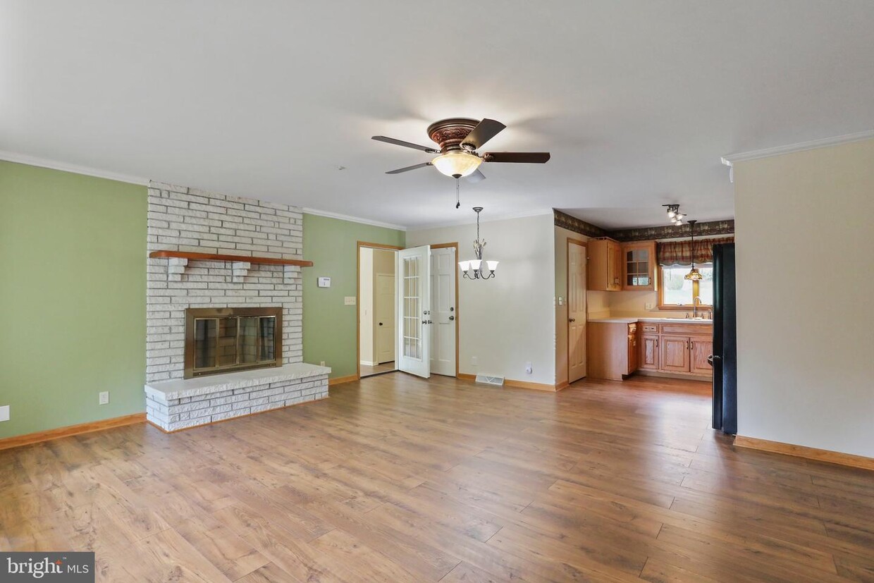 56A PROCTOR Ln, Falling Waters, WV 25419 House Rental in Falling