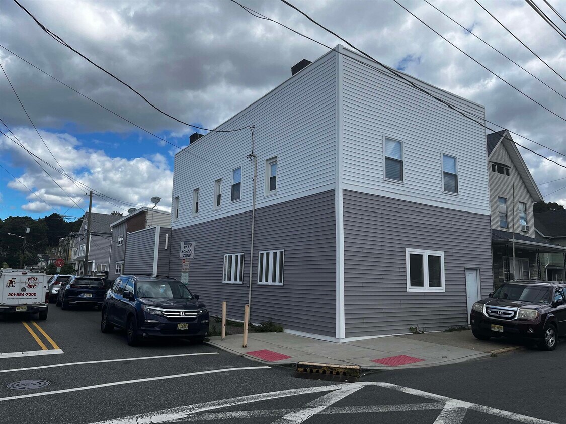 1468 51ST St Unit 2, North Bergen, NJ 07047 Condo for Rent in North