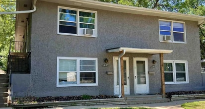 Building Photo - 617 S Prairie Ave