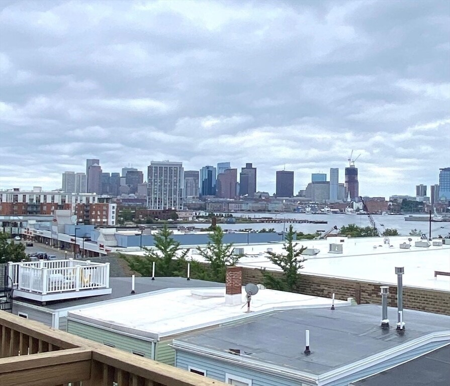 Foto principal - 300 Meridian St