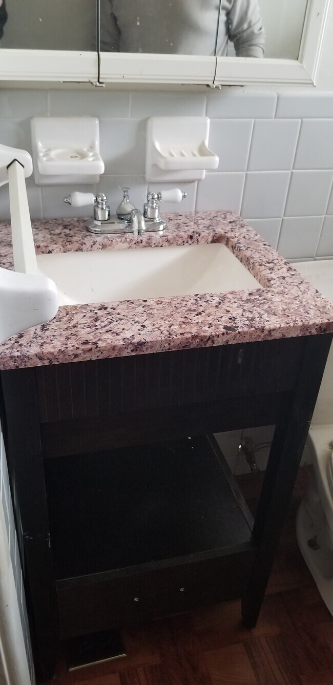 Foto del edificio - 10114 Douglas Ct