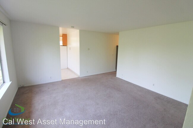 Building Photo - 1376 Sierra Ave