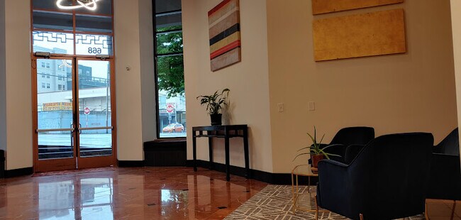 Foto del edificio - 668 S Lane St