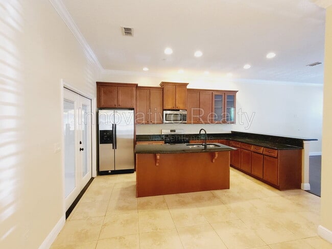 Building Photo - 1381 Orchid Ave