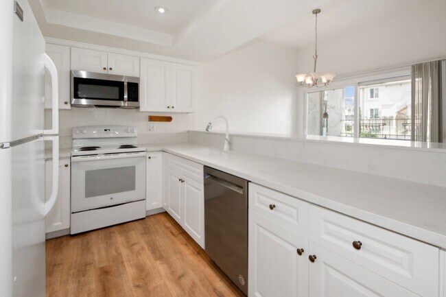 Foto del edificio - Long Term, Unfurnished Rental in Imperial ...