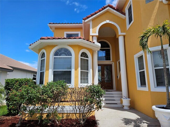 Building Photo - 934 Symphony Isles Blvd