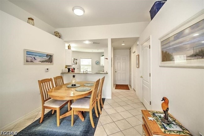 Foto del edificio - 12171 Summergate Cir