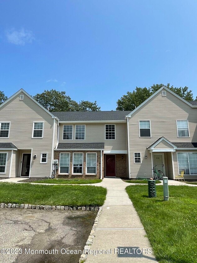 Primary Photo - 240 Teasdale Pl