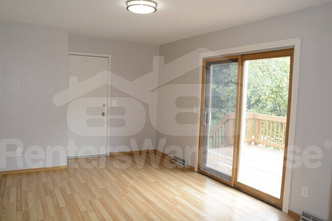 Foto del edificio - 15331 Trillium Cir
