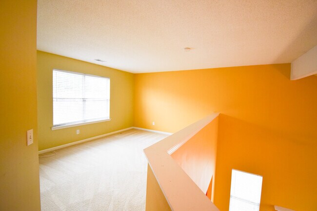 Building Photo - 104 Summit Ridge Cir