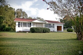 Building Photo - 2558 Old Cameron Rd