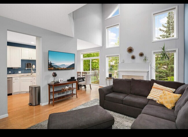 Foto del edificio - 6715 158th St W