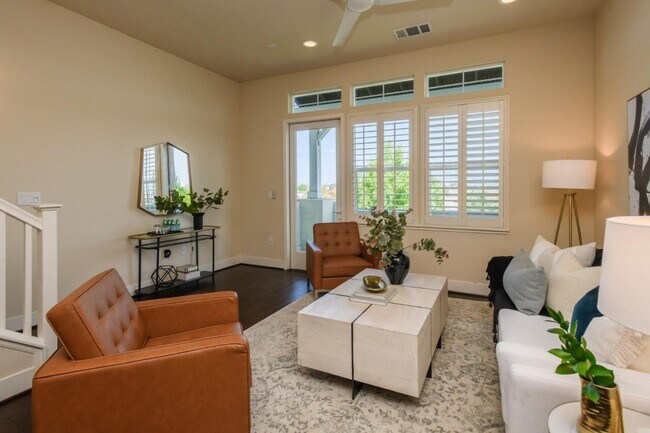 Foto del edificio - 2876 Saratoga Dr