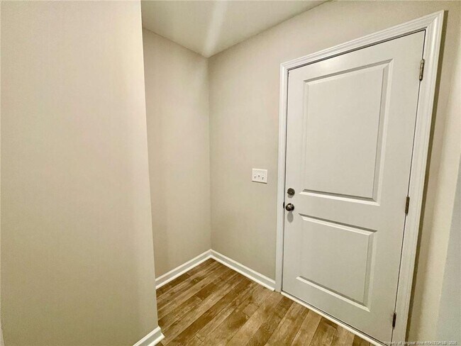Foto del edificio - 3034 Cricket Rd
