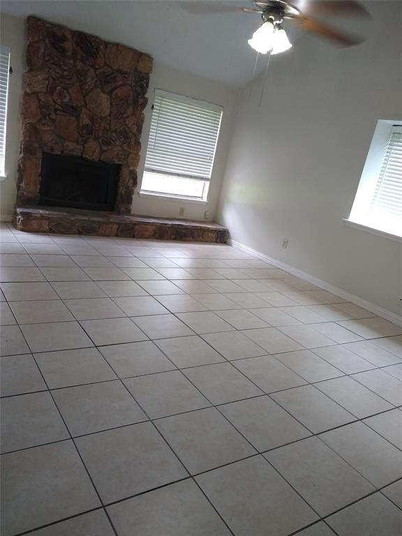 Foto del edificio - 7630 Muirwood Ln