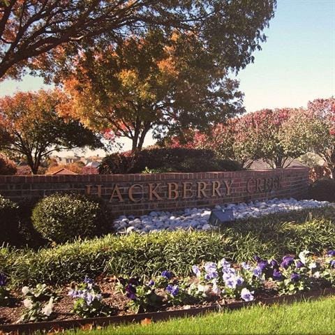 Foto del edificio - 2521 Briarcrest Dr