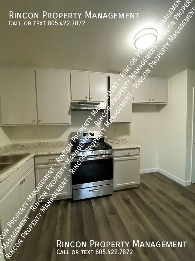 Building Photo - Newly Updated Two Bedroom Home--Oxnard